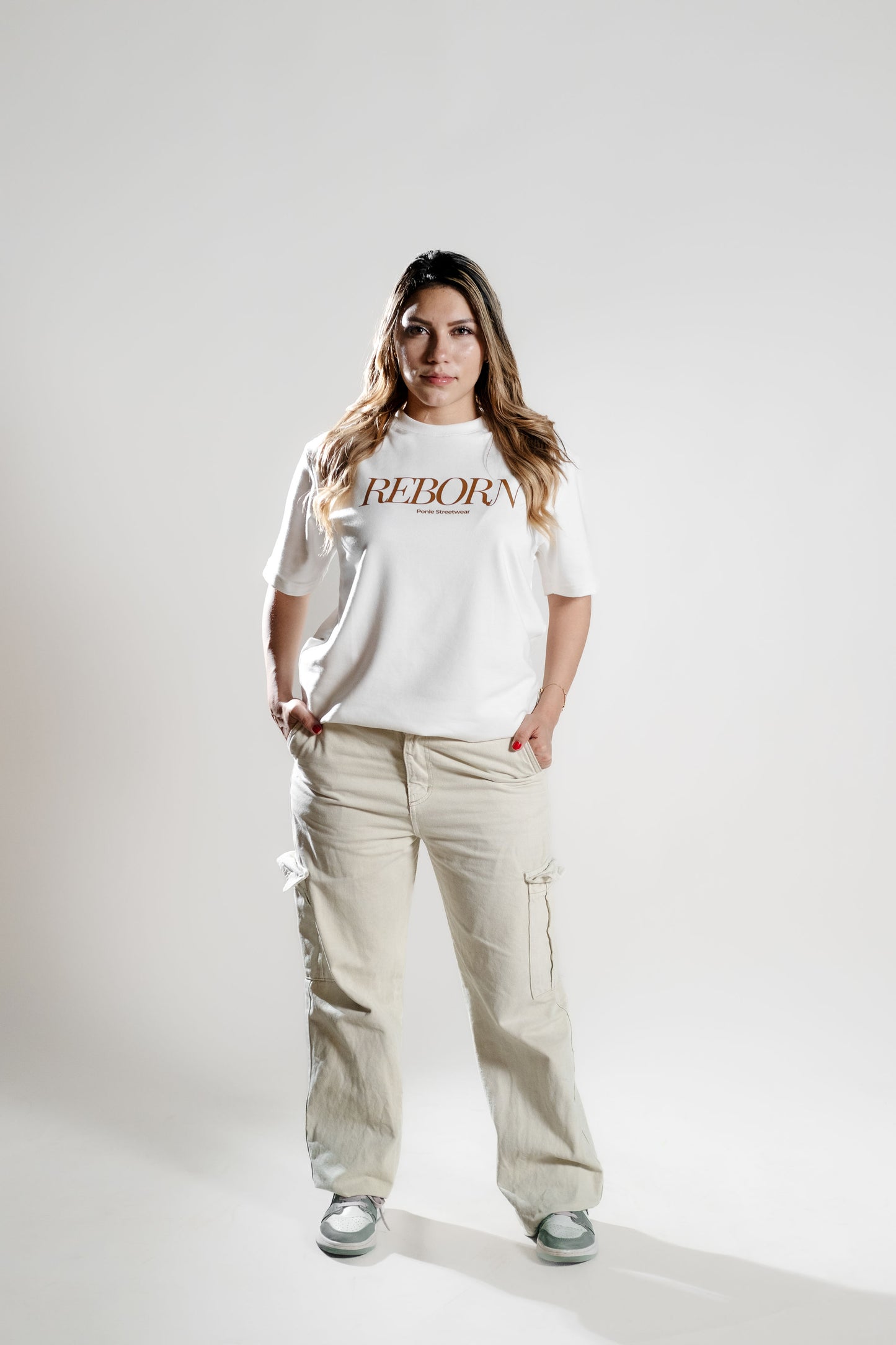 Camiseta Ponle Reborn Hueso - Brown Logo